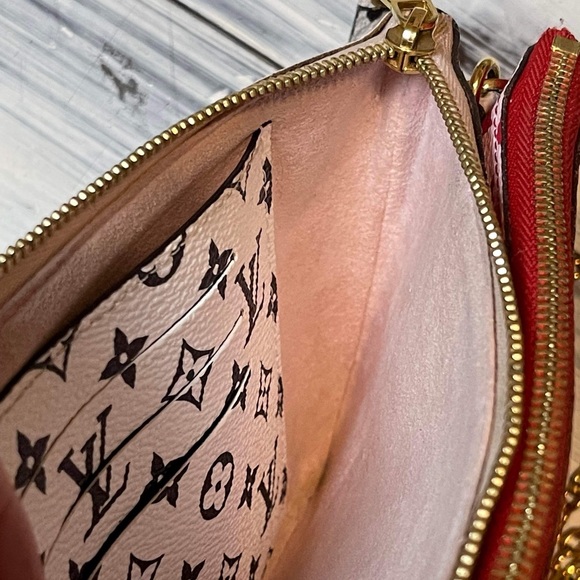 🍀💁🏻♀️Double Zip Pochette - Red Pink Giant🍀💁🏻♀️ - Picture 6 of 16